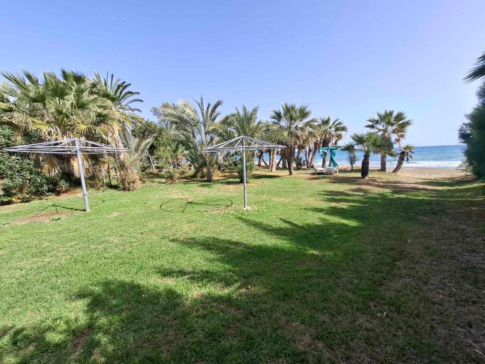 Seaside Escape Ларнака
