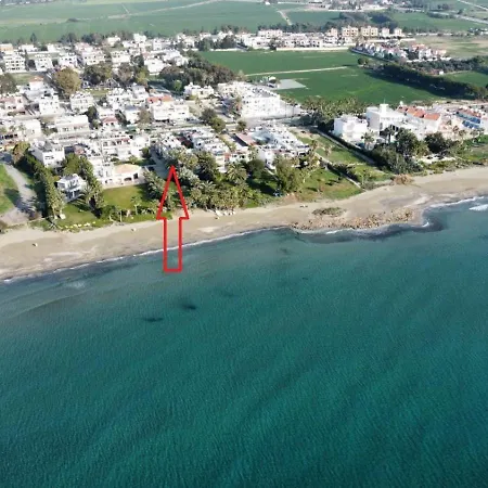 Seaside Escape Apartment Larnaca Exterior photo